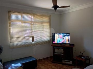 Casa · 138m² · 2 Quartos · 2 Vagas · Casa térrea com 2 quartos à venda em Vila mathias - SP