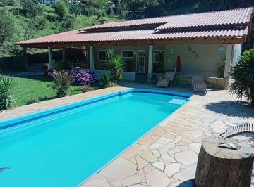 Rural de 5 quartos, Arujá · Chácara em Arujá a 12 km do centro, área 4.000m² com duas casas.