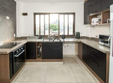 Apartamento · 190m² · 3 Quartos · 2 Vagas · Apartamento para alugar com 3 quartos no Condomínio Edifício Capri em Vinhedo.