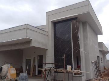 Casa de 3 quartos, Caçapava · Casa térrea, 3 dormitórios ( 1 suíte), Construção Malibu, Caçapava.