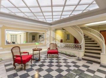 Apartamento · 112m² · 2 Quartos · Apartamento de 113m2, living em 3 ambientes cercado por jardim de inverno