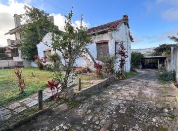 Casa · 1179m² · 2 Quartos · Casa 2 dormitórios em amplo terreno de 1.179m² no bairro Vila Assunção, Porto Alegre, próximo à Pere