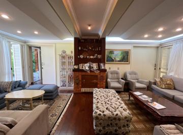 Casa · 450m² · 6 Quartos · 2 Vagas · CASA NO MORRO CAETANO TERESOPOLIS