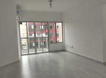 Apartamento · 83m² · 2 Quartos · 1 Vaga · Apto de 2 Dorm c/ 1 SUÍTE, SACADA, 83 m² de área útil. Bairro: TUPI.