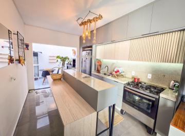Casa · 92m² · 3 Quartos · 1 Vaga · Sobrado 280m da Praia, 3 dormitórios em Itajuba