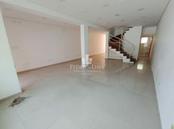 Comercial · 225m² · 2 Vagas · Sobrado Comercial de 225m² a 170 metros do metrô Tatuapé