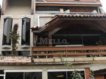 Casa · 360m² · 3 Quartos · 4 Vagas · LOCAL NOBRE