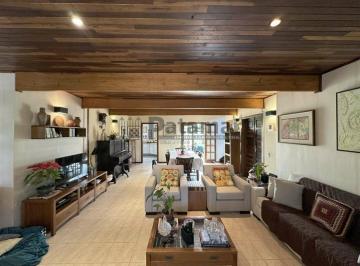 Casa · 600m² · 3 Quartos · 2 Vagas · Cond. Nova Higienópolis - 2 LOTES / 1.200m² - 3 dorms/1ste, gourmet, lareira, grande Jardim!