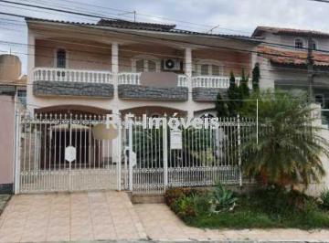 Casa · 344m² · 4 Quartos · 2 Vagas · Casa em Condomínio - / Residencial / Vila Valqueire