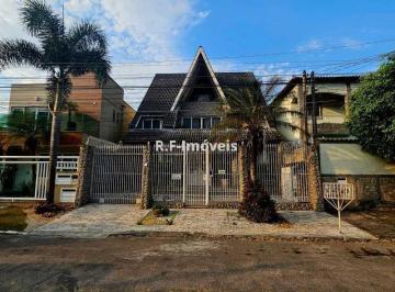 Casa · 384m² · 4 Quartos · 2 Vagas · Casa em Condomínio - Duplex / Residencial / Vila Valqueire