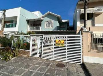 Casa · 313m² · 4 Quartos · 2 Vagas · Casa em Condomínio : / Residencial / Vila Valqueire