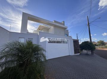 Casa · 275m² · 2 Quartos · 4 Vagas · Sobrado finamente mobiliado e decorado à venda na VILA INDUSTRIAL, TOLEDO-PR