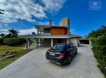 Casa · 400m² · 4 Quartos · 2 Vagas · Casa em Condomínio fechado em Xangri Lá