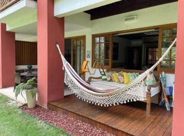 Apartamento · 80m² · 2 Quartos · 2 Vagas · Apartamento à venda no bairro Praia do Forte - Mata de São João/BA