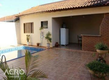 8ebd0095a94e033b8dc7ff7110479fd9fde29e59 · Casa térre com piscina e quintal Jd Terra Branca