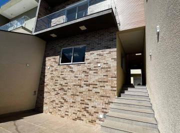 Casa · 170m² · 2 Quartos · 2 Vagas · Casa à Venda com 2 Suítes - em Caieiras