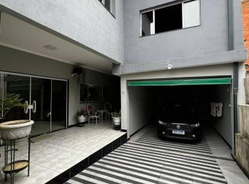 Casa · 160m² · 3 Quartos · 5 Vagas · Casa à Venda com 3 dormitórios em Franco da Rocha