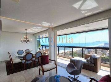 Apartamento · 178m² · 4 Quartos · 4 Vagas · Barra Summer Dream - Posto 5: Luxo Reformado com Vista Mar Deslumbrante.