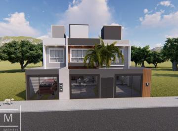 Casa · 114m² · 2 Quartos · 1 Vaga · sobrado próximo do mar em Balneário Piçarras Sc