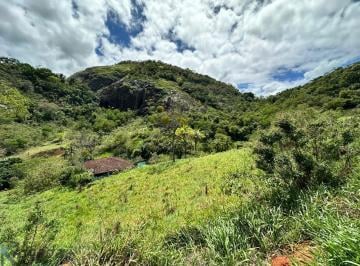 Foto 01 · Chácara em Cachoeirinha, Guarapari-ES