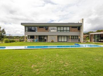 Casa de 6 quartos, Brasília · SMPW QUADRA 20 CONJUNTO 4 - SOBRADO ALTO PADRAO - CASA COM HABITE-SE NOVA.