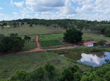 Rural de 2 quartos, Professor Jamil · Fazenda em Professor Jamil