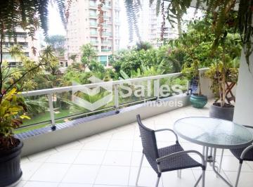 Foto 01 · Apartamento à Venda na Praia da Enseada – 118m², excelente localização