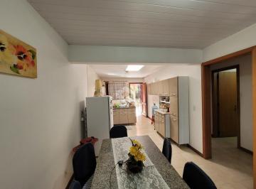 Casa · 82m² · 2 Quartos · 1 Vaga · Casa com 2 dormitórios, 2 banheiros, 1 vaga no bairro Jardim Vila Nova