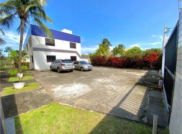 Casa de 3 quartos, Salvador · Casa espaçosa e ventilada disponível para venda em stella mares