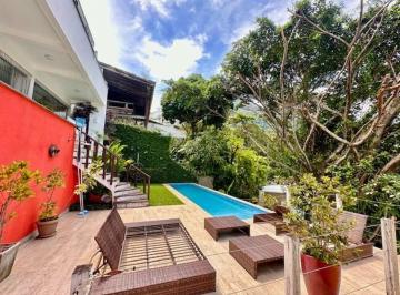 Casa de 3 quartos, Rio de Janeiro · Maravilhosa Casa Projetada por Arquiteto com 3 Quartos e Piscina em São Conrado
