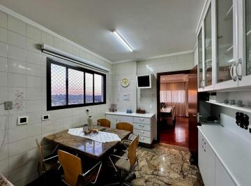IMG_20260605_025627_000.jpeg · Confortável apartamento para venda em Vila Alexandria com 4 quartos, sendo 2 suítes, 274m² - renatad