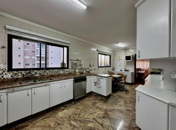 IMG_20260608_185703_000.jpeg · Agradável apartamento para venda em Vila Alexandria com 4 quartos, sendo 2 suítes, 274m² - renatadog
