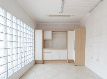 IMG_20260603_185758_000.jpeg · Versátil casa para venda em Vila Ipojuca com 4 quartos, sendo 1 suíte, 317m² - theremaxcollection#P2
