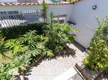 PIC_20260611_065709_000.jpeg · Agradável casa para venda em Jardim Prudência com 4 quartos, sendo 1 suíte, 170m² - theremaxcollecti
