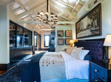 IMG_20260623_032140_000.jpeg · Excelente casa em condomínio para locação com 5 quartos, sendo 5 suítes, 1,200m² - theremaxcollectio