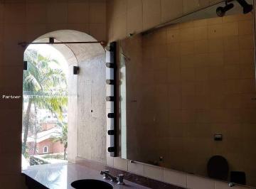Casa · 560m² · 3 Quartos · 4 Vagas · Casa em Condomínio para Venda em Barueri, Alphaville, 3 dormitórios, 1 suíte, 4 banheiros, 4 vagas
