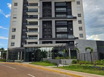 Apartamento · 104m² · 2 Vagas · Apartamento com planejados em andar alto.