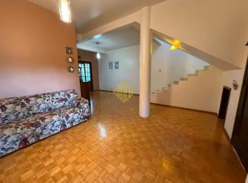 Casa · 192m² · 3 Quartos · 2 Vagas · SOBRADO COM PISCINA PARA LOCAÇÃO EM TOLEDO - PARANÁ