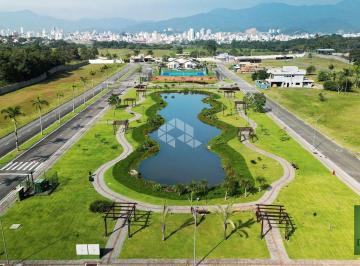 Terreno · 478m² · 4 Vagas · Terreno em Condomínio no Centro de Camboriú