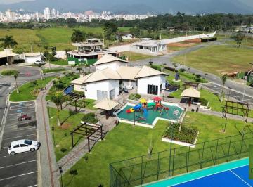Terreno · 475m² · 4 Vagas · Terreno em Condomínio no Centro de Camboriú
