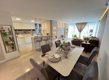Apartamento · 136m² · 3 Quartos · 3 Vagas · Apartamento com 3 suítes e 3 vagas de garagem em Balneário Camboriú centro