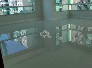 Apartamento · 146m² · 3 Quartos · 3 Vagas · Apartamento quadra mar 3 suítes no centro de Balneário Camboriú