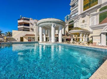 Apartamento · 218m² · 4 Quartos · 4 Vagas · Apartamento 4 suítes Frente Mar na Meia Praia em Itapema/SC