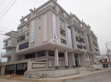 Apartamento · 128m² · 2 Quartos · 2 Vagas · Cobertura duplex com 2 suítes e 2 vagas de garagem com vista mar no Canto Grande em Bombinhas