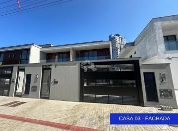 Casa · 161m² · 3 Quartos · 1 Vaga · Casa alto padrão com 3 suítes e 1 vaga de garagem próximo a praia do Fagundes em Porto Belo