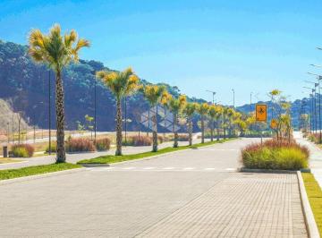 Terreno · 311m² · Terreno no Colinas de Camboriú Village condomínio aberto