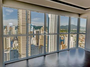 Apartamento · 136m² · 3 Quartos · 3 Vagas · Apartamento 3 suítes e 3 vagas em andar alto no Centro de Balneário Camboriú