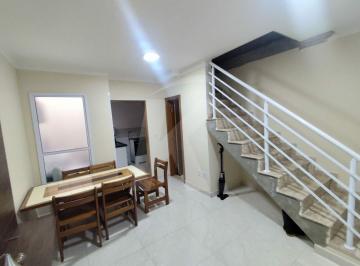 Casa · 65m² · 2 Quartos · Sobrado com 2 dormitórios, 2 suítes, em Condomínio Fechado na Vila Gustavo
