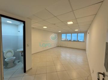 Comercial · 30m² · 1 Vaga · Sala em Imbetiba - Macaé, RJ