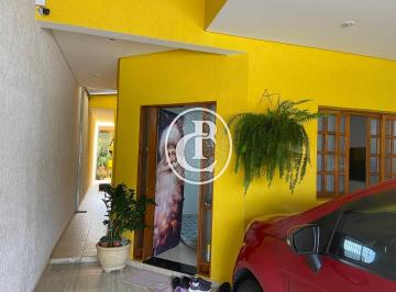Casa · 180m² · 3 Quartos · 2 Vagas · Sobrado na zona leste de sjc